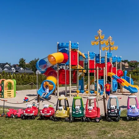 ロッジ Letniskowe Jastrzebia Park Jastrzębia Góra