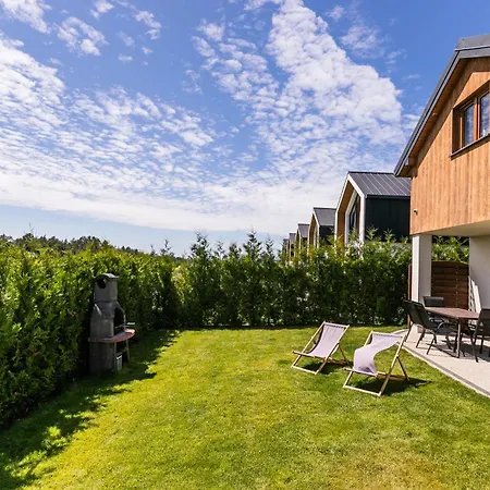 ロッジ Letniskowe Jastrzebia Park Jastrzębia Góra