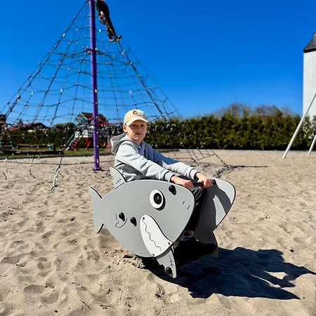 ロッジ Letniskowe Jastrzebia Park *